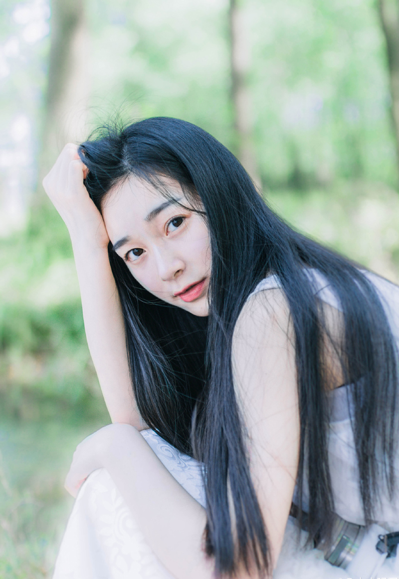 在梦想中期望生活;在追求中感受生活;在成长中理解生活;在平淡中品位生活。